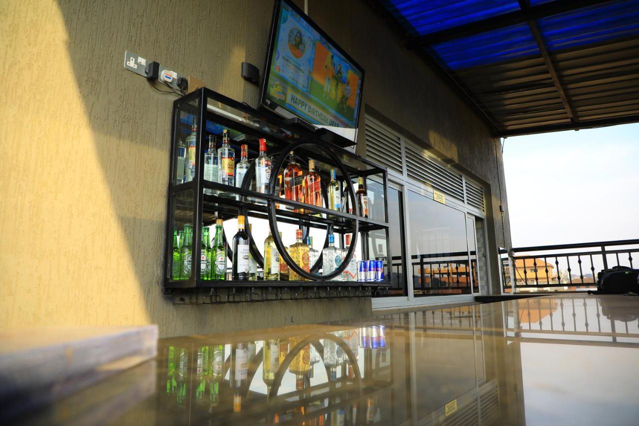 Galaxy Motel Kampala Luaran gambar