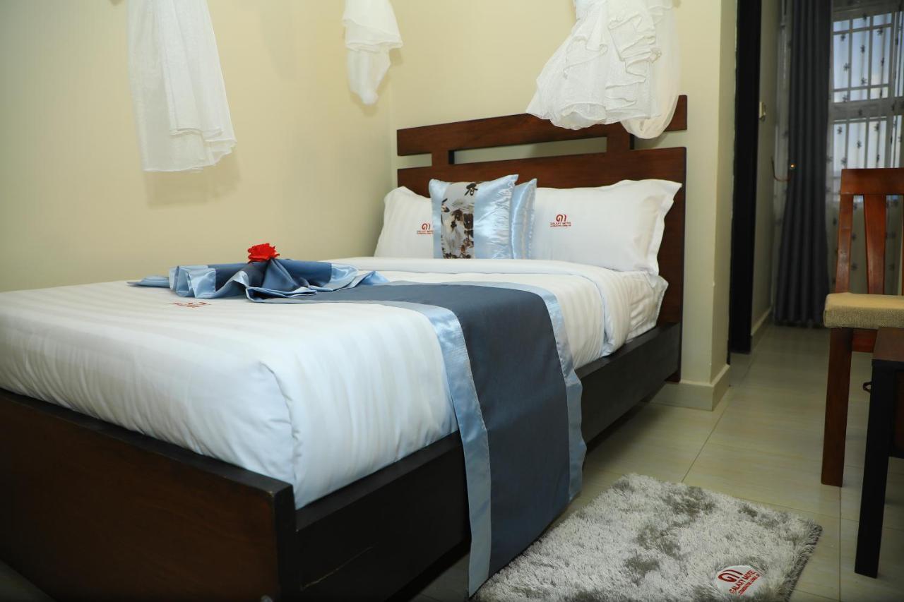 Galaxy Motel Kampala Luaran gambar
